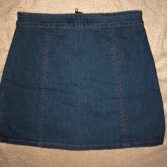 DENIM ZIPPER SKIRT - Picture 3 of 3